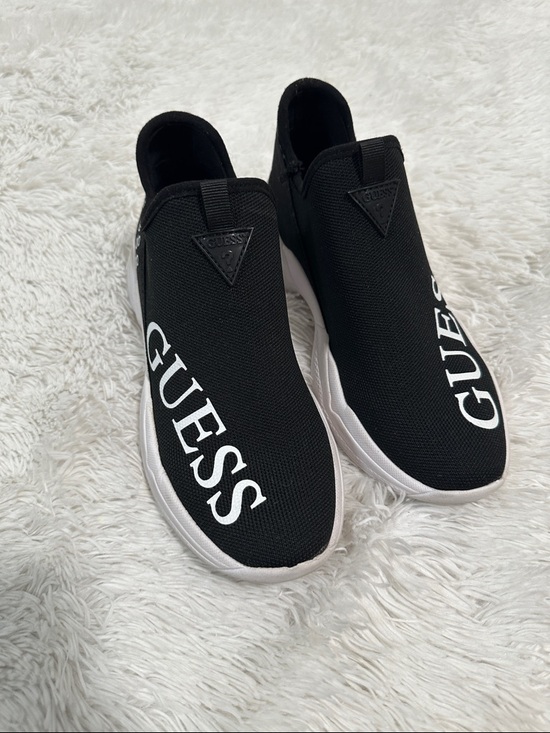 Guess Shoes - 👛 Guess Slip On Sneakers